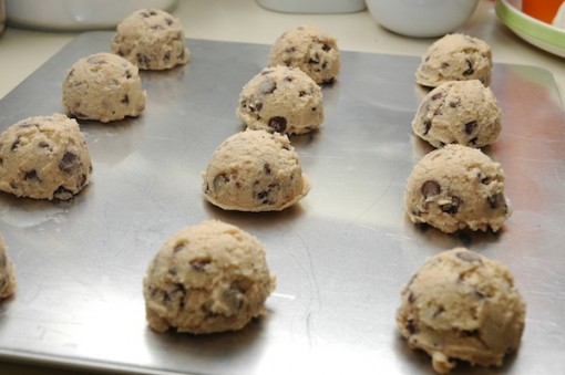 chocolate chip cookies, ready to bake!